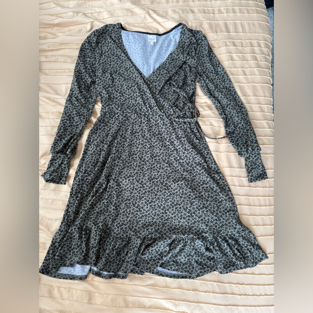 Green and Black Long Sleeve Dress
